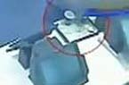 实拍男子下迷药迷奸女孩