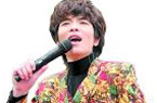 男明星穿着打扮不输女明星