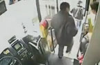 公交司机扶人反被冤
