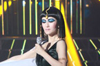 谢娜变身埃及艳后迷倒何炅
