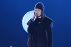 杨钰莹现身芒果跨年彩排