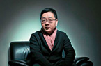 张绍刚退出主持界后亮相