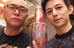 孟非合影何炅感叹"江湖"
