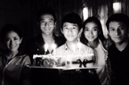 何炅生日李湘谢娜送祝福