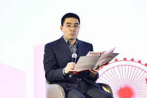 主持人：人民日報社研究部新聞報道業務研究室主任李凱